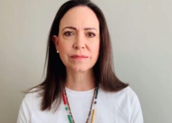 María Corina: «El 25M será una enorme derrota para todo el que se preste a ello»