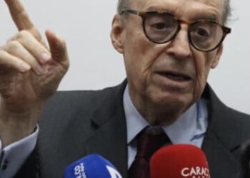 Excanciller Álvaro Leyva aseguró que Gustavo Petro tiene «problema de drogadicción»