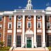 Harvard cede ante presiones de Trump y cambia el nombre de su departamento de diversidad