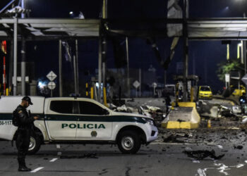 Un ataque con explosivos lanzados desde un dron deja un muerto y dos heridos en Colombia