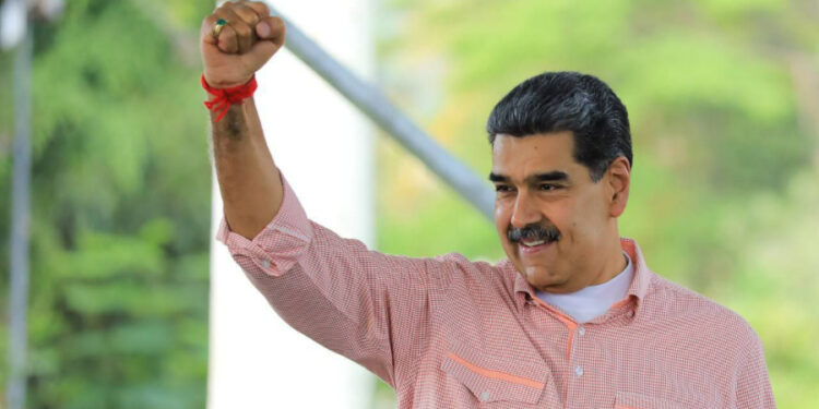 Maduro invita a participar en II Consulta Popular Nacional 2025: «Usted elige este domingo y el lunes se bajan los recursos»