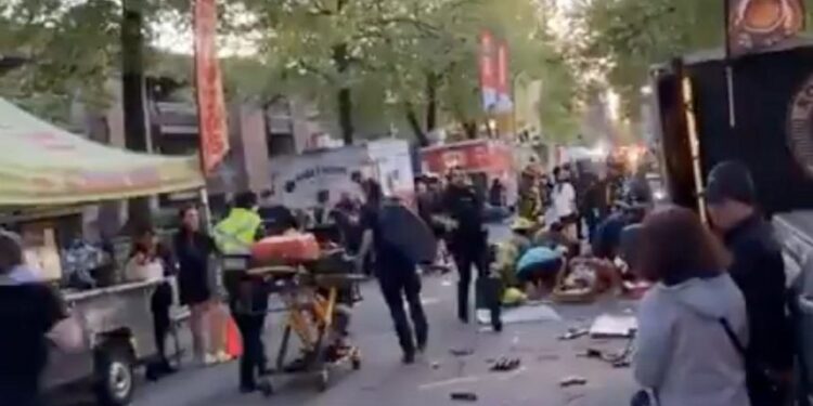 La Policía canadiense eleva a 11 el número de muertos en atropello masivo en Vancouver