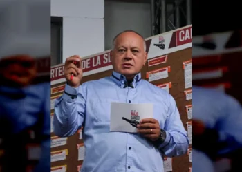 Cabello: Los candidatos electos tiene que agarrar calle porque si no el Pueblo les va a pasar por encima