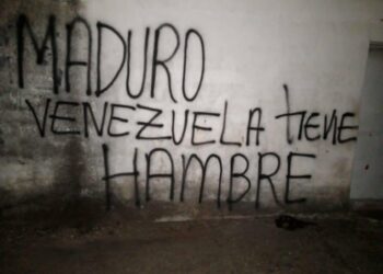 Paredes de distintos estados del país fueron  marcadas con el mensaje «Maduro es hambre»