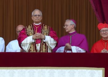 El papa León XIV defiende la libertad de prensa y pide la liberación de periodistas encarcelados