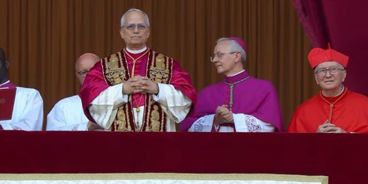 El papa León XIV defiende la libertad de prensa y pide la liberación de periodistas encarcelados