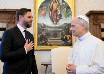 El Papa León XIV se reúne con altos funcionarios de EEUU en el Vaticano