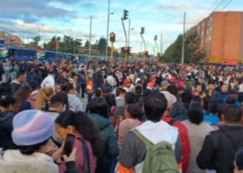 Inician paro nacional en Colombia a favor de la consulta popular y reforma laboral impulsadas por Petro