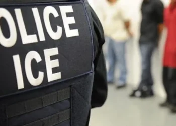 ICE arrestó a un inmigrante al salir de una iglesia en Chelsea el Día de las Madres
