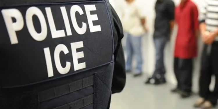 ICE arrestó a un inmigrante al salir de una iglesia en Chelsea el Día de las Madres