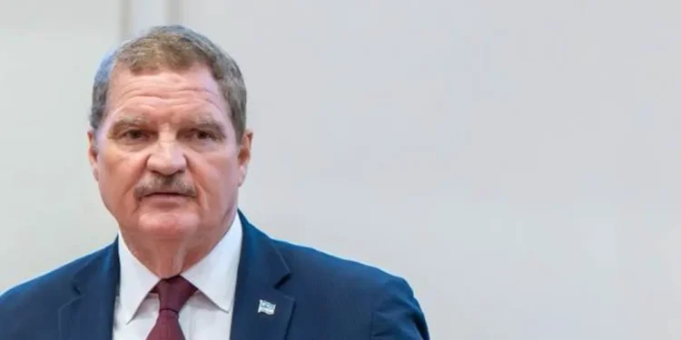 Aruba mantendrá cerrada su frontera aérea con Venezuela por cuatro meses más