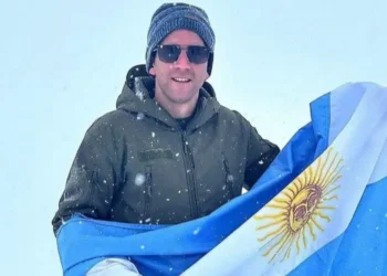 Argentina dice que “trabaja” para que el gendarme detenido en Venezuela “vuelva a casa”