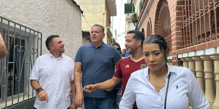 Gran Caminata en Maiquetía impulsa la candidatura de César Alonso a la gobernación de La Guaira