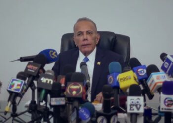 Manuel Rosales pide a los abstencionistas a replantear su estrategia tras derrota electoral: «¿Hacia dónde vamos?»