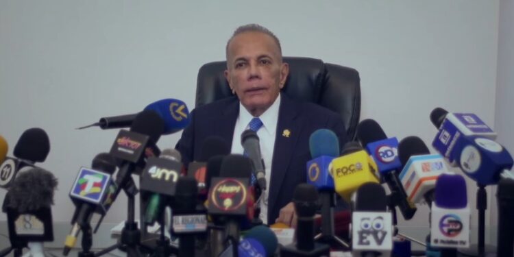 Manuel Rosales pide a los abstencionistas a replantear su estrategia tras derrota electoral: «¿Hacia dónde vamos?»