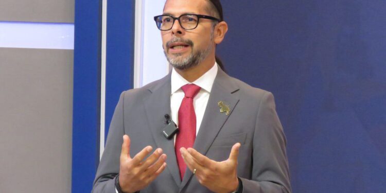 “Es la fiesta de la democracia”, afirmó Freddy Ñáñez durante jornada electoral