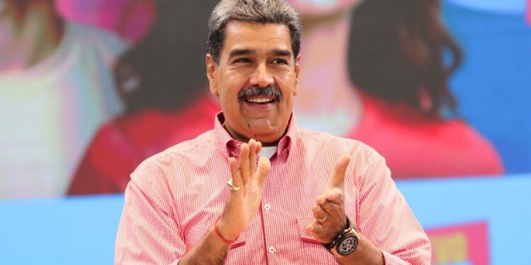 Maduro llamó a votar este domingo y recordó que «una Venezuela buena nace del pueblo»