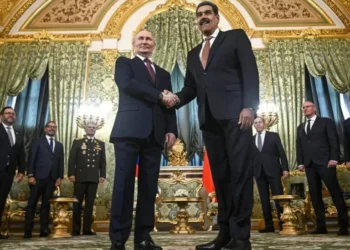Putin y Maduro firman tratado de cooperación estratégica y apoyo mutuo