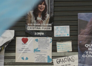 «¿Puedo salir o no al balcón?»: la pregunta de Cristina Fernández a la Justicia argentina
