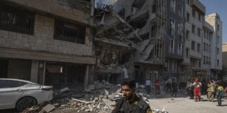 Israel engañó a los líderes de la Fuerza Aérea iraní para que se reunieran antes de los ataques letales