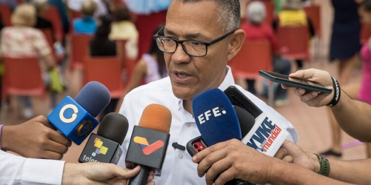 Llegan a Venezuela dos toneladas de textos egipcios para ser exhibidos en Feria del Libro