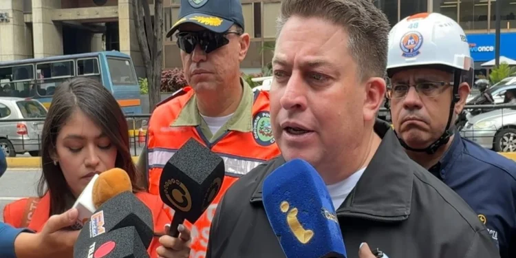 Duque promete seguir trabajando por adultos mayores en Chacao y rechazó a candidatos «paracaidistas»