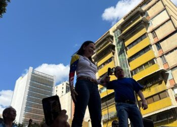 Machado pide a Trump intensificar sanciones y frenar redes ilícitas del régimen de Maduro