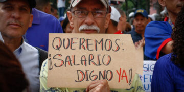 La UCV exhortó al régimen de Maduro a abrir discusión sobre la «gravísima crisis» salarial