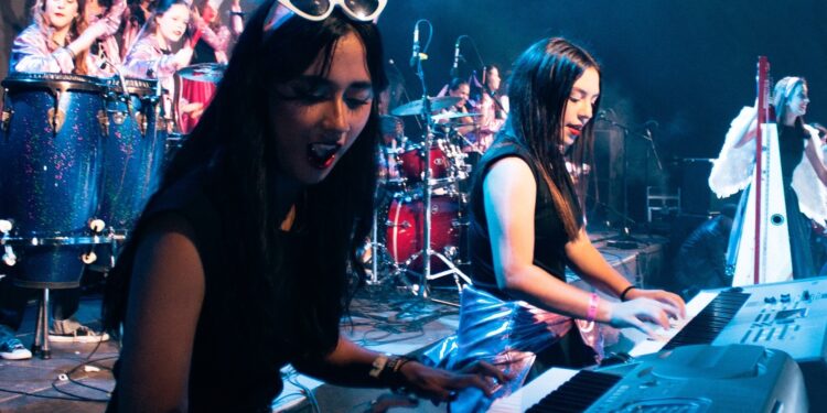 La Washi: El fenómeno gaitero intercolegial que estrenó su primer videoclip