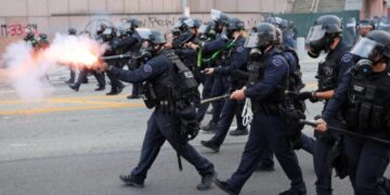 Trump desplegará 2.000 soldados de la Guardia Nacional en Los Ángeles por protestas contra redadas migratorias