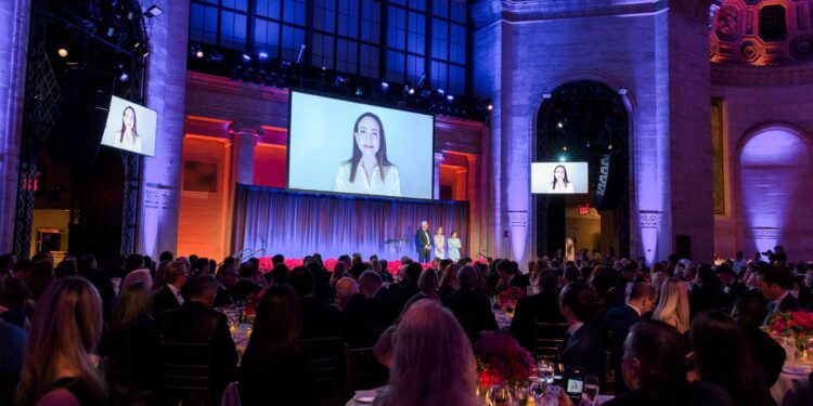 María Corina Machado recibió la Medalla de Oro de la Américas Society: «Venezuela libre será clave para la prosperidad del continente»