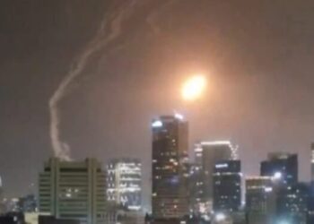 Misiles iraníes burlan la famosa Cúpula de Hierro e impactan sobre Israel