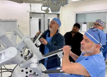 Cirugía robótica Da Vinci redefine la precisión quirúrgica