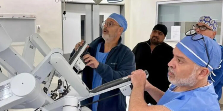 Cirugía robótica Da Vinci redefine la precisión quirúrgica