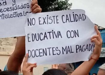 Ministerio de Educación ha despedido a 40.000 docentes durante este año escolar