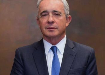 Fiscalía de Colombia pide condenar al expresidente Álvaro Uribe por fraude procesal y soborno
