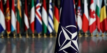 Líderes de la OTAN acuerdan elevar el gasto en defensa al 5%