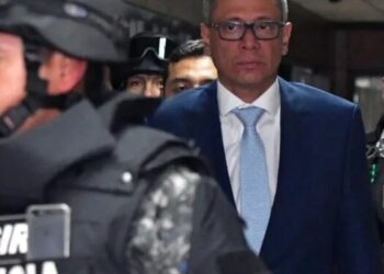 Exvicepresidente Jorge Glas es condenado a 13 años de cárcel por corrupción en Ecuador