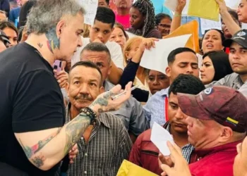 Tarek William Saab presenta sus libros y participa en jornada de justicia de calle en Yaracuy