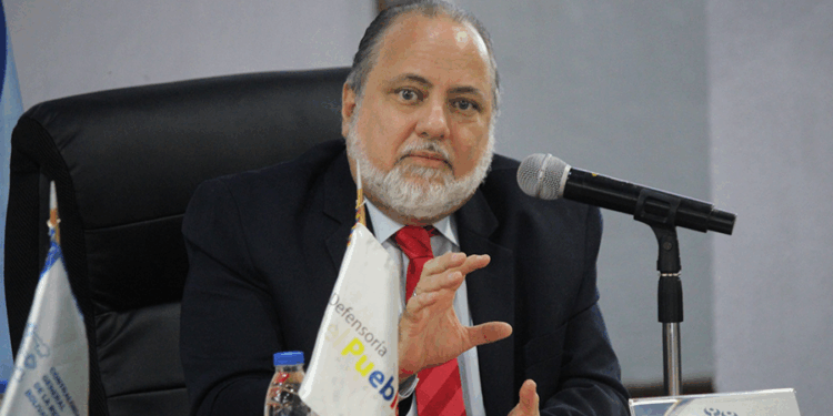 Defensor del Pueblo exige respeto a los derechos de migrantes venezolanos deportados de EEUU a El Salvador