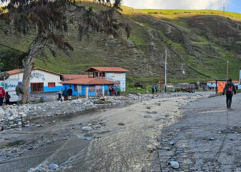 Se mantiene suspendido el paso desde Mérida hacia los estados Barinas y Trujillo tras fuertes lluvias