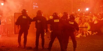 Dos muertos y 200 heridos empañan las celebraciones por el triunfo del PSG