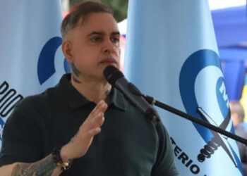 Tarek William Saab anuncia esfuerzos coordinados para repatriar niños «secuestrados» en EEUU