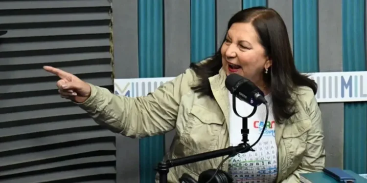 Carmen Meléndez afirma que «pronto» será inaugurado el terminal de transporte en Plaza Venezuela