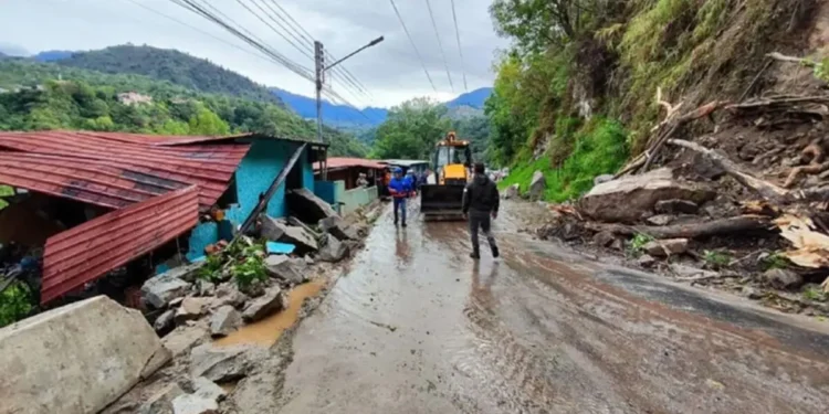 Al menos 9.974 familias han sido afectadas por las inundaciones en Guárico