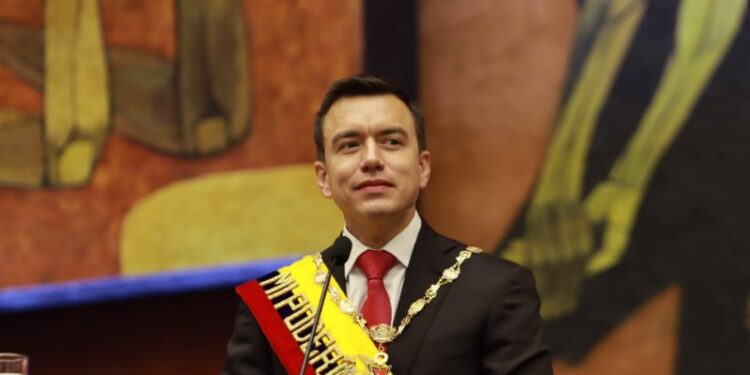 Noboa anuncia referéndum “a finales de año” para decidir regreso de base militar de EEUU a Ecuador