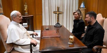 El papa León XIV se reúne con Zelenski en su residencia estival de Castel Gandolfo