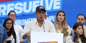 Jorge Rodríguez insta a migrantes a regresar a Venezuela: “En ninguna parte estarán mejor”