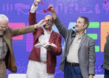 Pérez Pirela bautizó su nuevo libro «Trilogía del desamor» en la Filven 2025