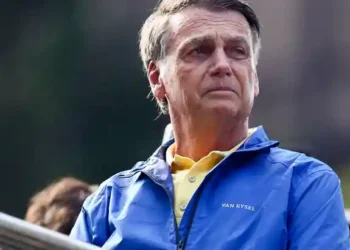 Bolsonaro rechaza la petición de condena de la Fiscalía y niega planear huir de Brasil